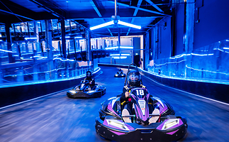 驾日冲卡丁车赛场