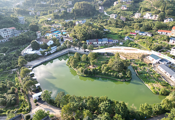 汤湖温泉第 3 张图片