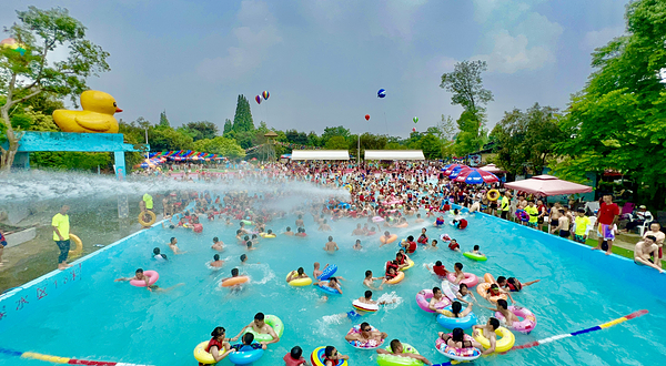 浪朗地中海水上乐园