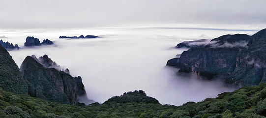 金秀圣堂山景区第 6 张图片