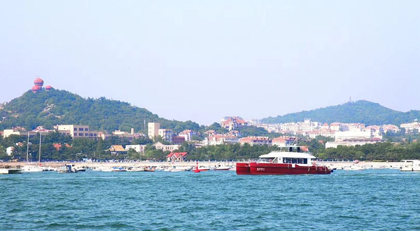 青岛出海观光游船