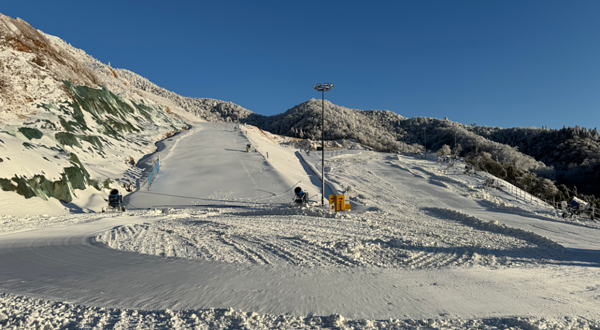 江南龙门国际滑雪场