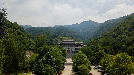 青华山卧佛寺景区第 8 张图片