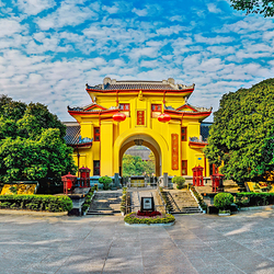 独秀峰王城景区