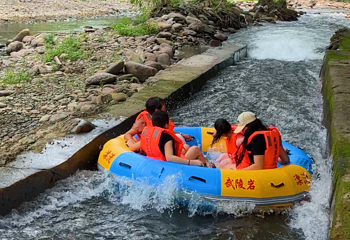 武陵岩峡谷漂流第 2 张图片