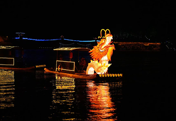 千岛湖“月光之恋”光影艺术夜游第 1 张图片