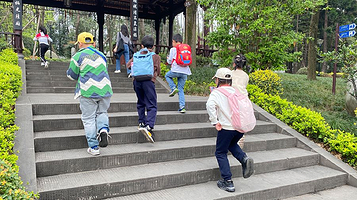 跑跑小鲸灵(望江楼公园店)