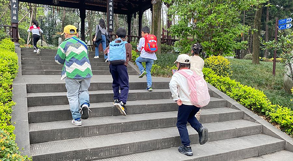 跑跑小鲸灵(望江楼公园店)