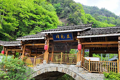 藏龙潭风景区