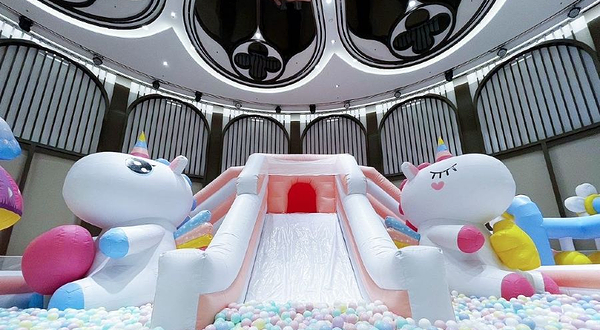 独角兽儿童气垫乐园