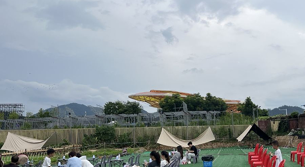 天空之城烟花营地