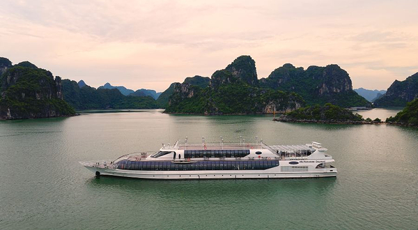 Paradise Delight号下龙湾游船