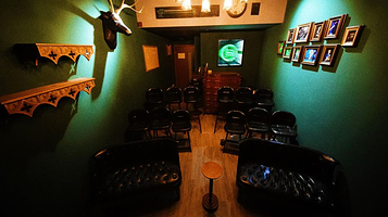 魔术旮旯俱乐部(陆家嘴店)