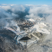 云上草原滑雪场