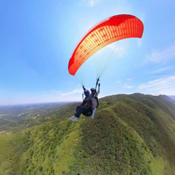 平顶山蜘蛛山滑翔伞飞行基地