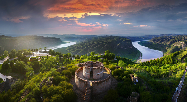 永和黄河乾坤湾景区