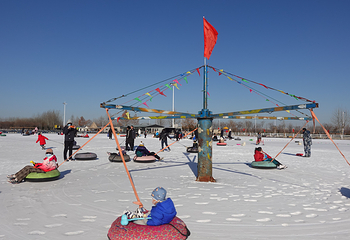 正定塔元庄冰雪乐园第 2 张图片