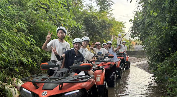 阳朔十里画廊飞跃山地越野车(ATV)俱乐部
