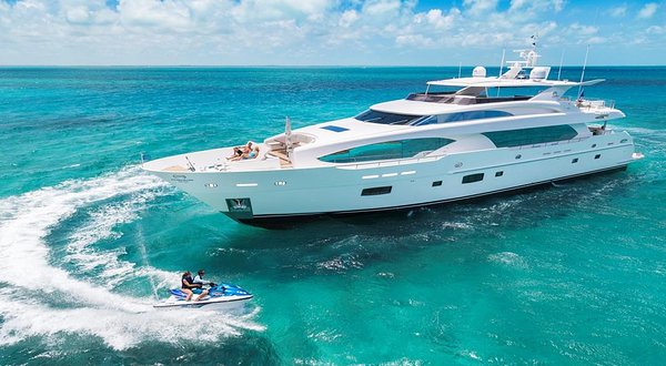 三亚鑫士达游艇帆船俱乐部