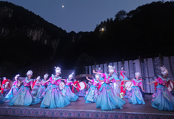 德夯大峡谷第 16 张图片