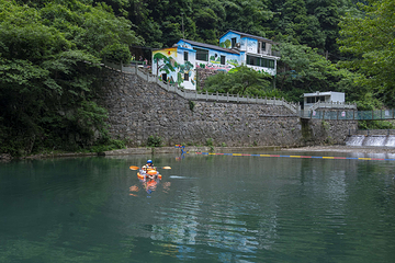 黑龙潭景区第 12 张图片