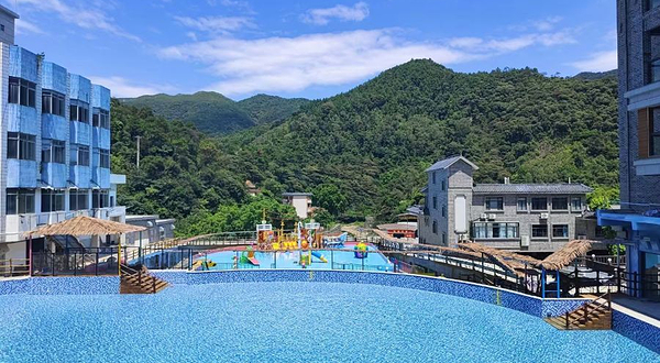 玥泉谷山水乐园