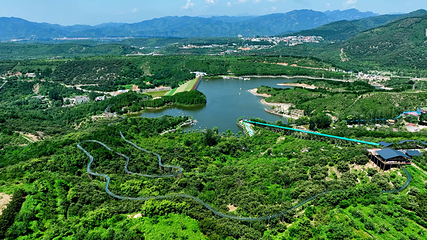 环山湖风景区第 3 张图片