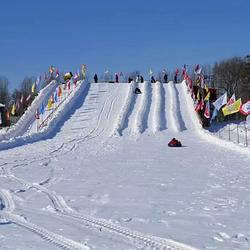 青年湖冰雪嘉年华