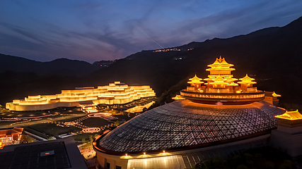 弥勒圣坛第 13 张图片