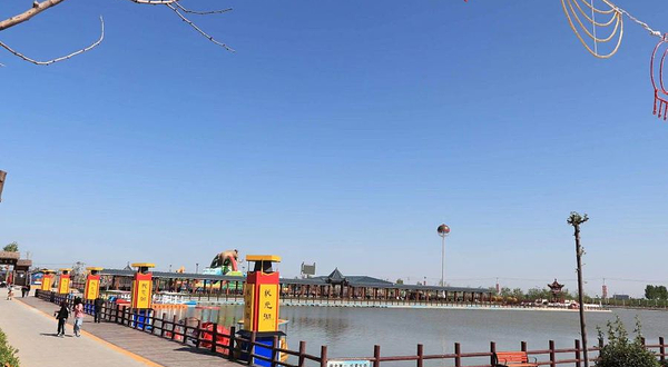 黄儿营灯光艺术节