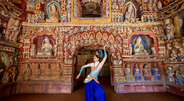 《云海相望—云冈石窟艺术特展》