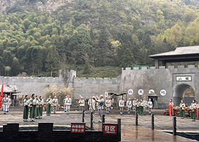《大别山传奇》实景演出