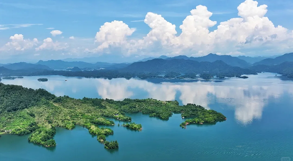 头号玩家千岛湖国际游艇俱乐部