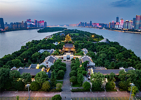 橘子洲江天暮雪实景剧场