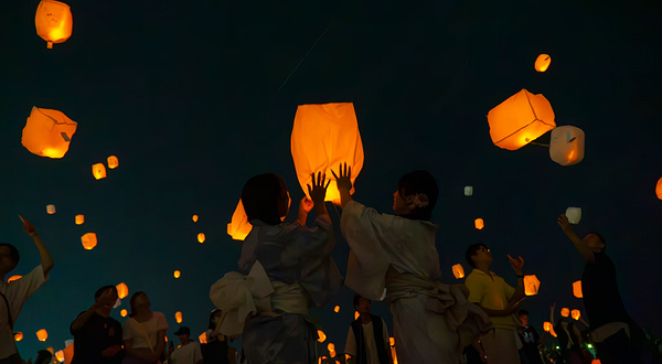 泉州海滩灯笼节