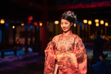 微空间实景演艺楼秀《好事来临》第 8 张图片