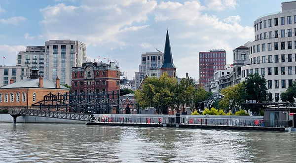 苏州河游览外滩源码头游船