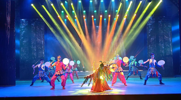 二道白河东北风剧场