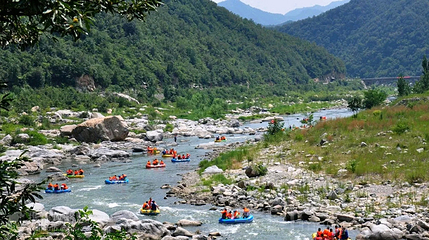 鹳河漂流风景区第 5 张图片