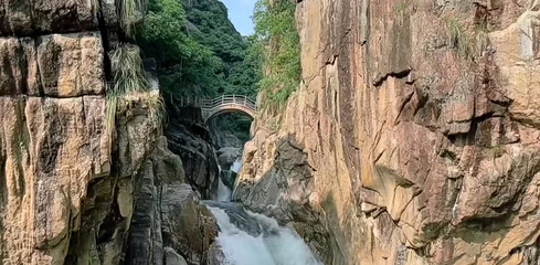 鄣山大峡谷第 3 张图片