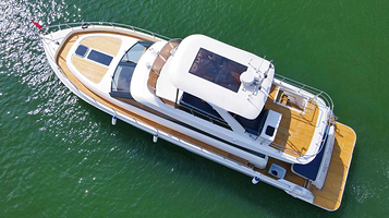 三亚老兵游艇俱乐部