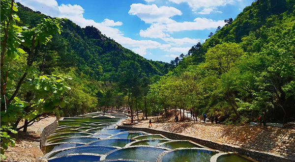 圣顶山旅游度假区