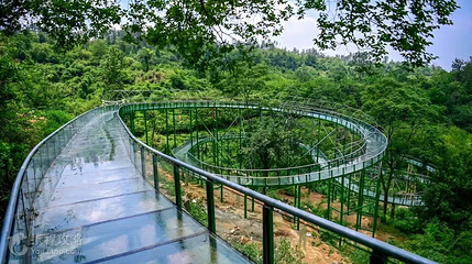 新洲大峡谷漂流第 3 张图片