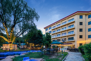 凤山温泉度假村