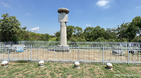 南朝帝陵石刻梁武帝萧衍神道