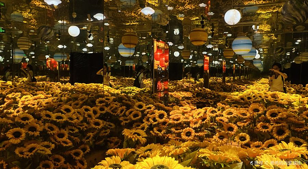 广州悬空玻璃剧场