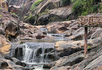 李家峡生态旅游景区第 1 张图片