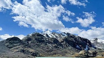 温泉县鄂托克赛天泉景区温泉度假区