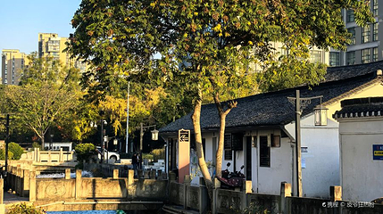长河老街历史文化街区第 1 张图片
