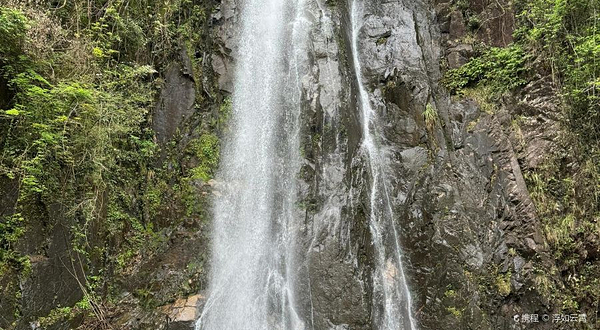 姑婆山旅游区-九天瀑布